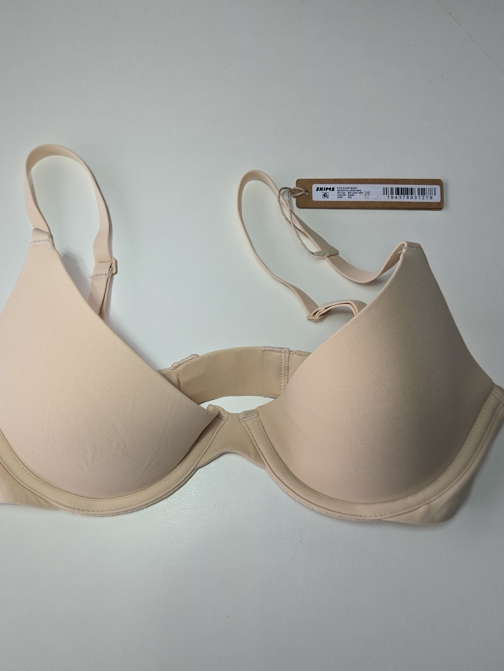 NEW Skims Nude Seamless T-Shirt Bra - Light Nude